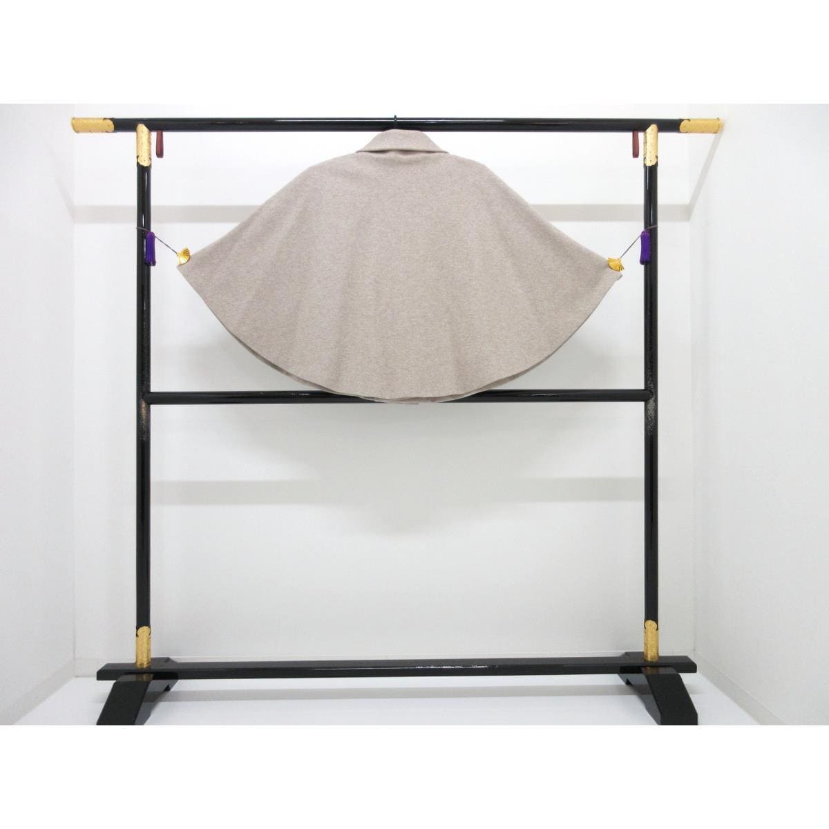 【新品】ケープ ニードルパンチニット