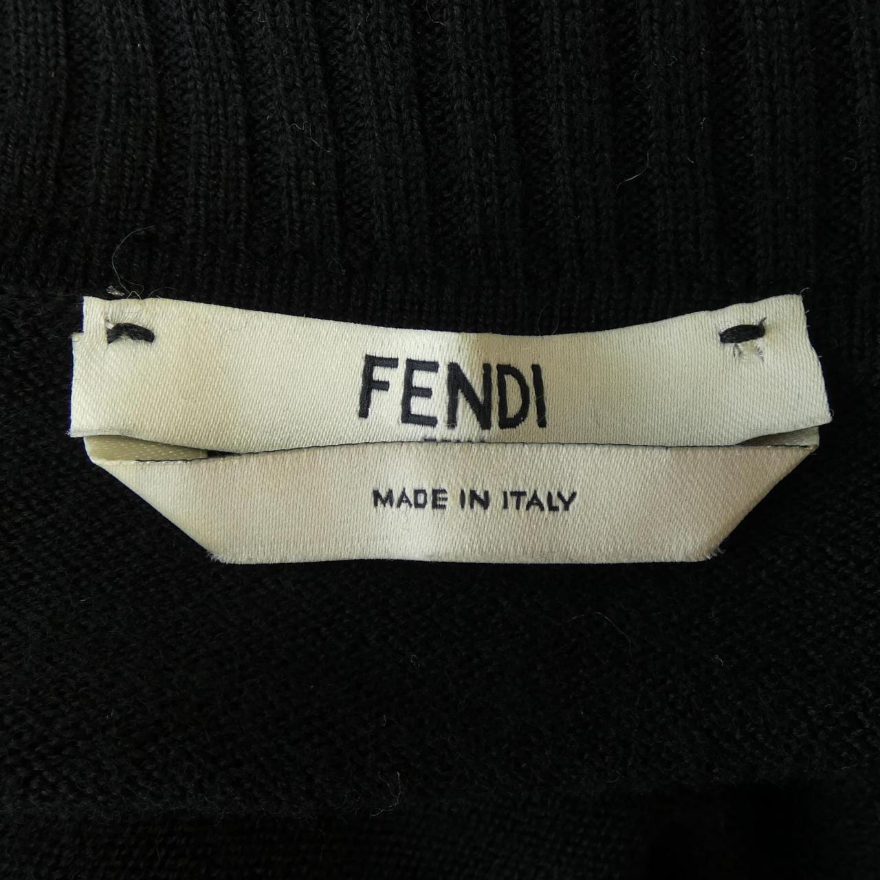フェンディ FENDI FZZ697 1WQ ニット