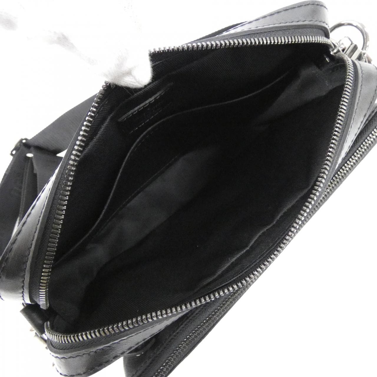 ルイヴィトン モノグラム エクリプス リバース トリオ メッセンジャー M69443 ショルダーバッグ