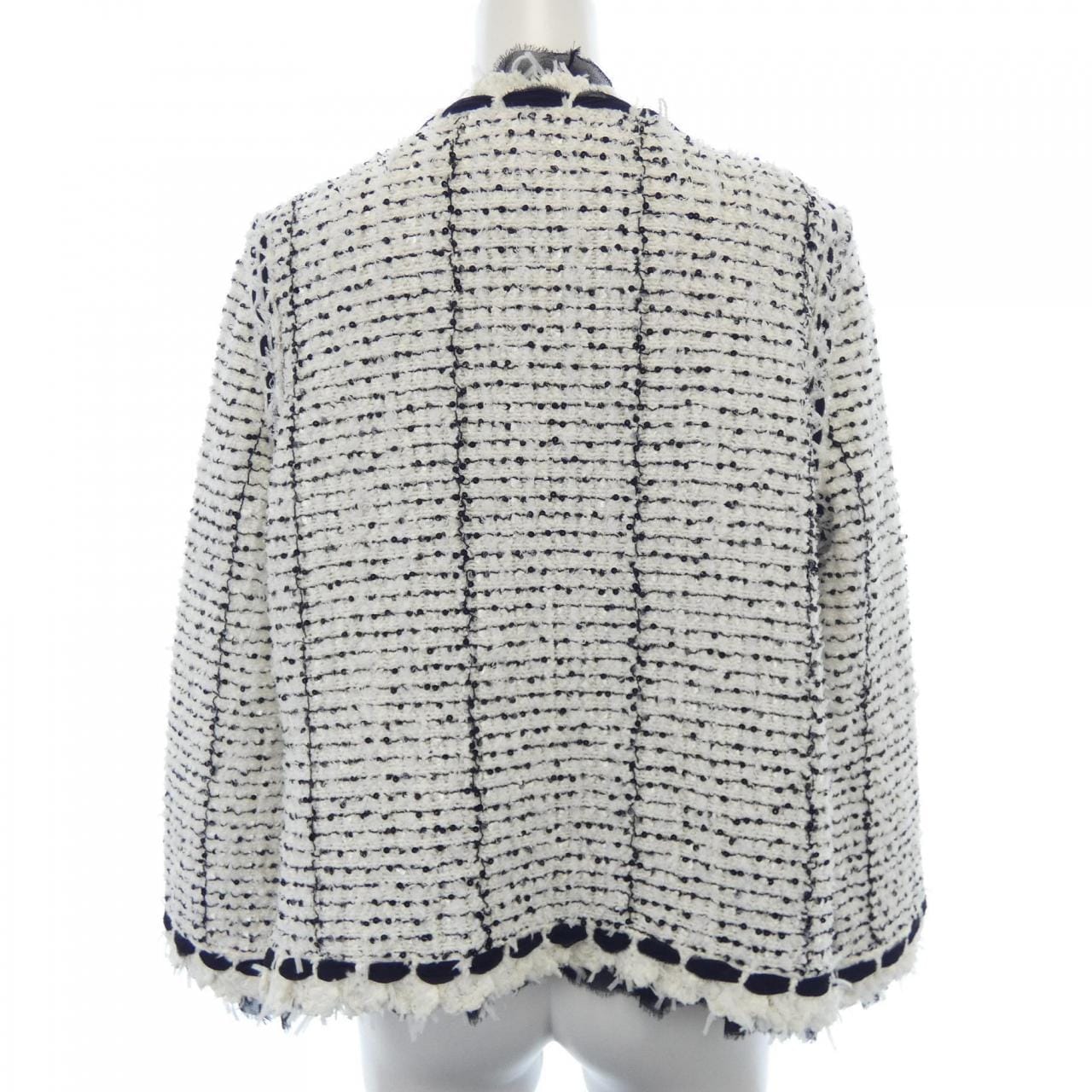 【ヴィンテージ】シャネル CHANEL P25414W03520 05P ノーカラージャケット