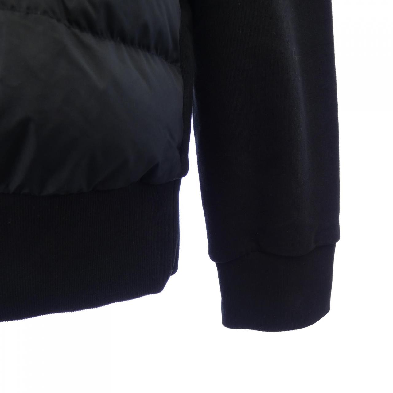 モンクレール MONCLER ダウンジャケット