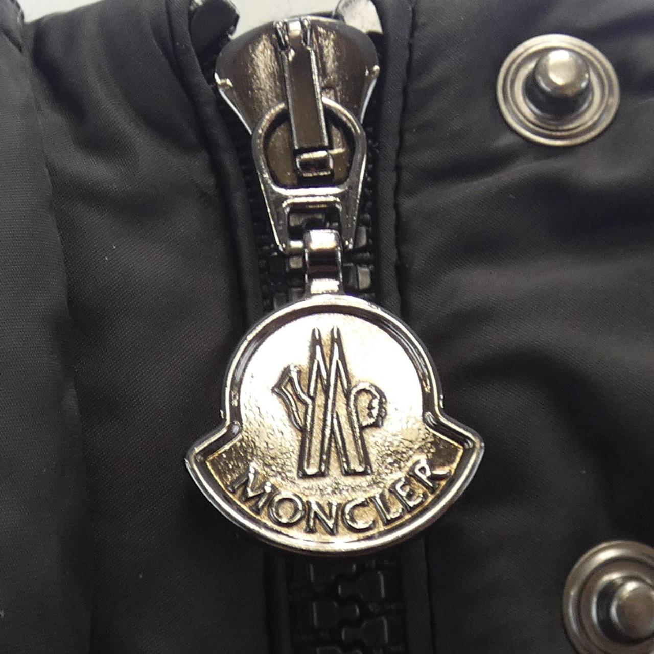モンクレール MONCLER ダウンコート