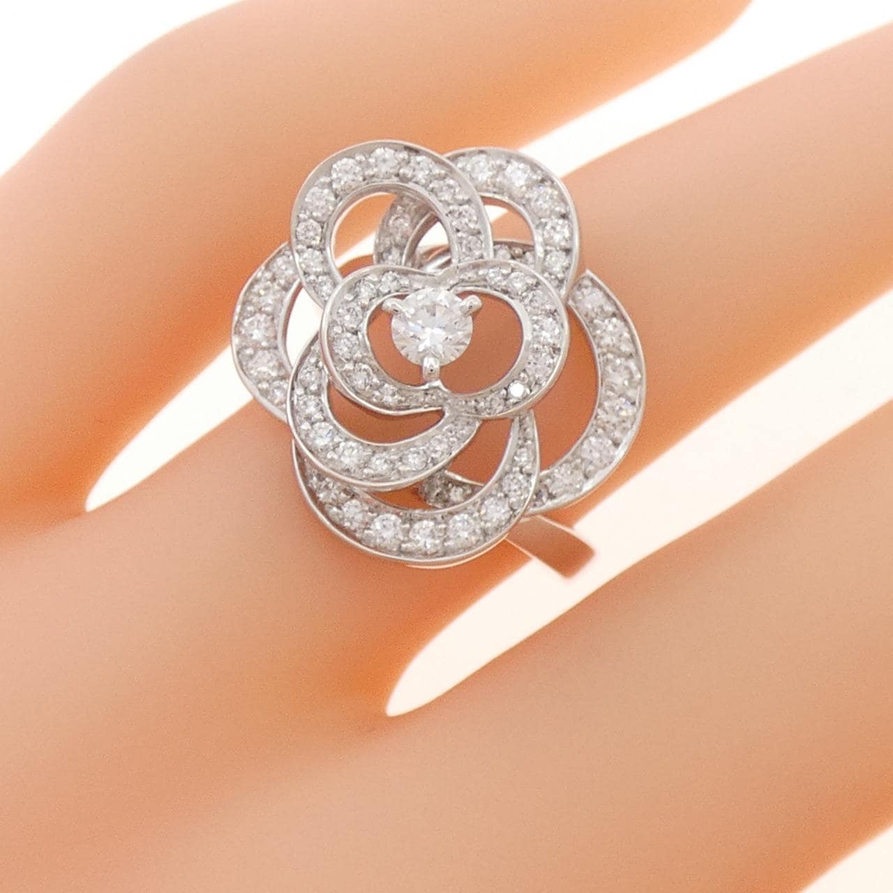 シャネル カメリア ミディアム リング