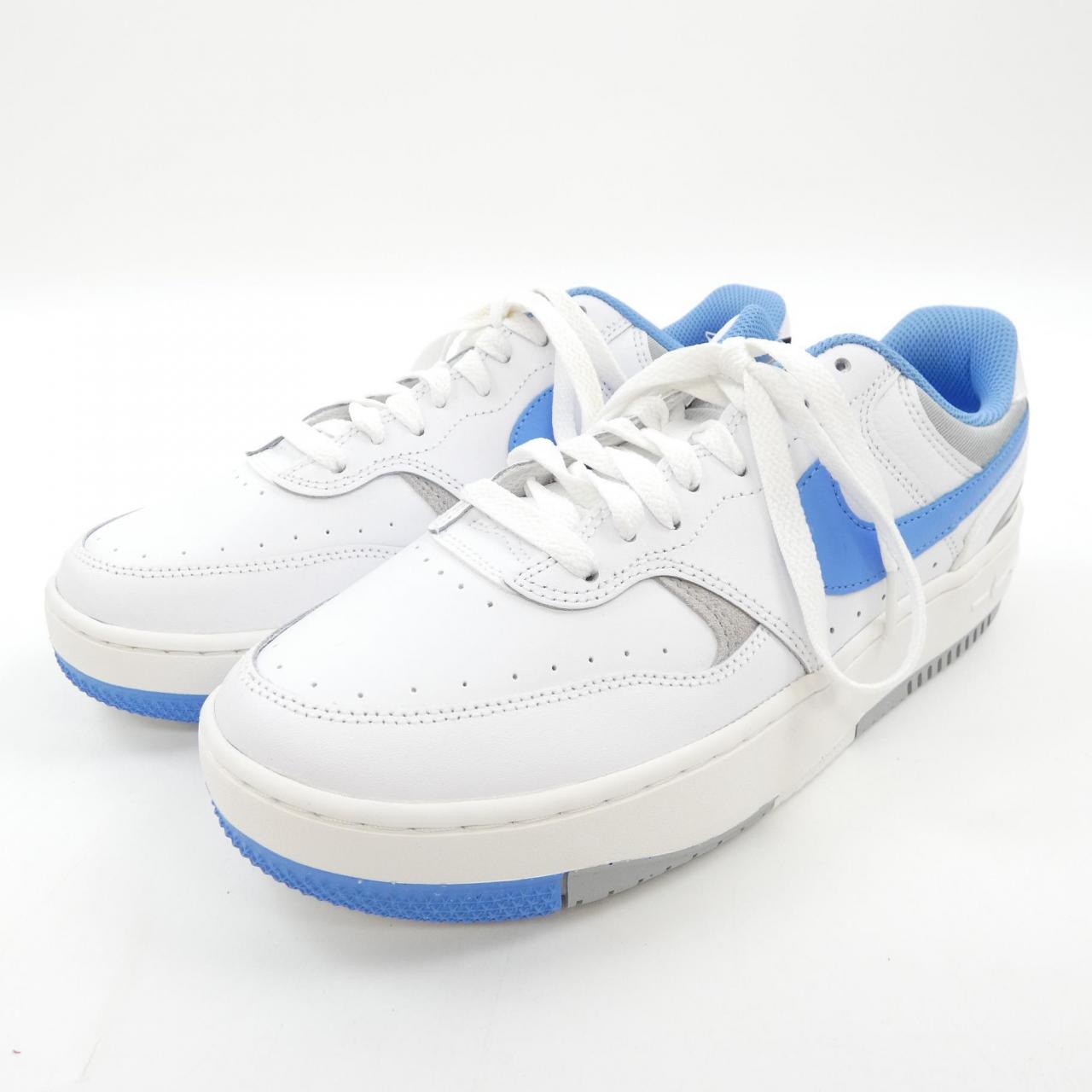 ナイキ NIKE スニーカー