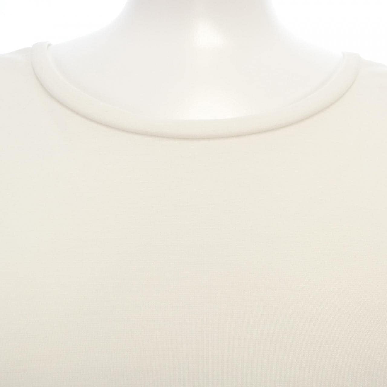 ソブ SOV. トップス