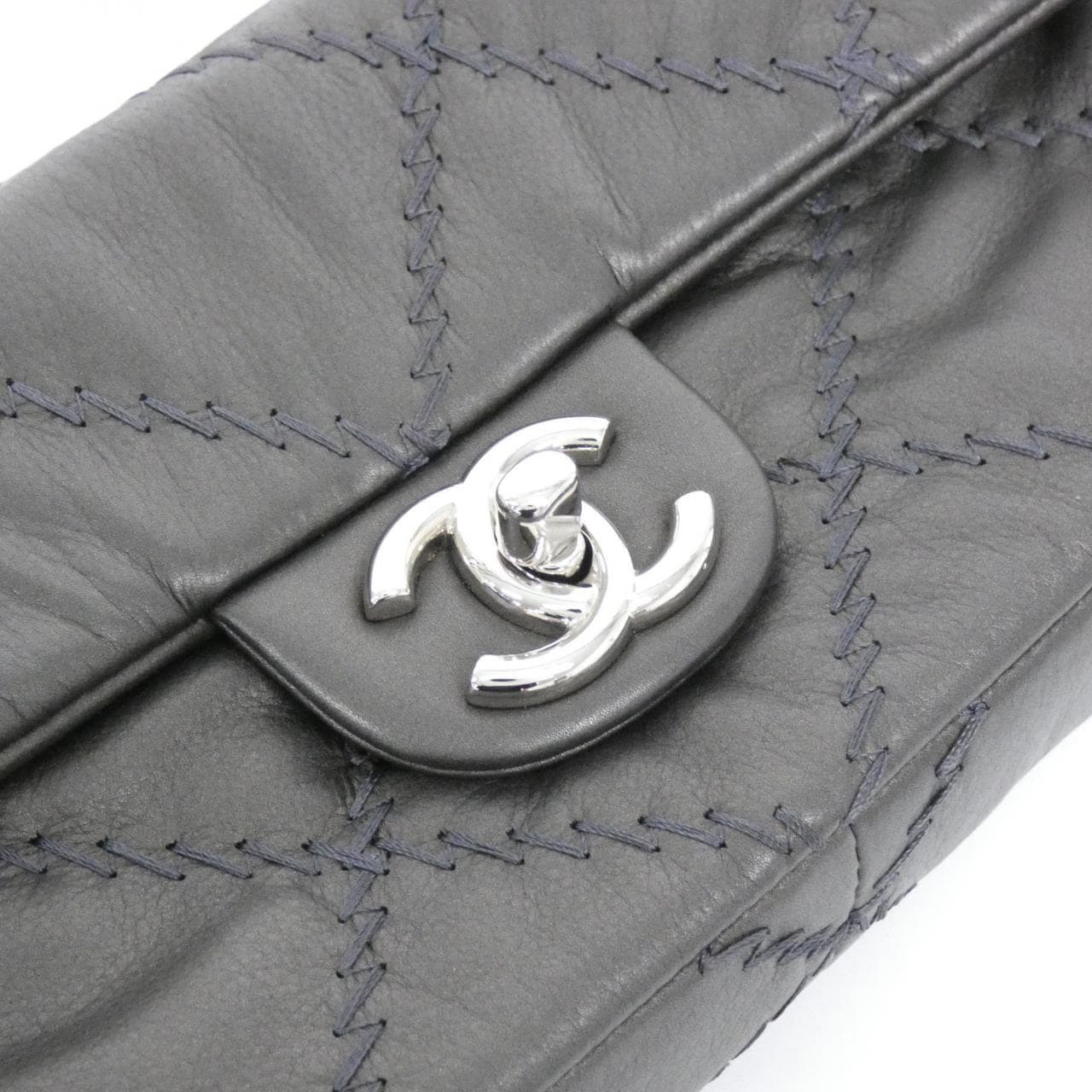 シャネル ショルダーバッグ