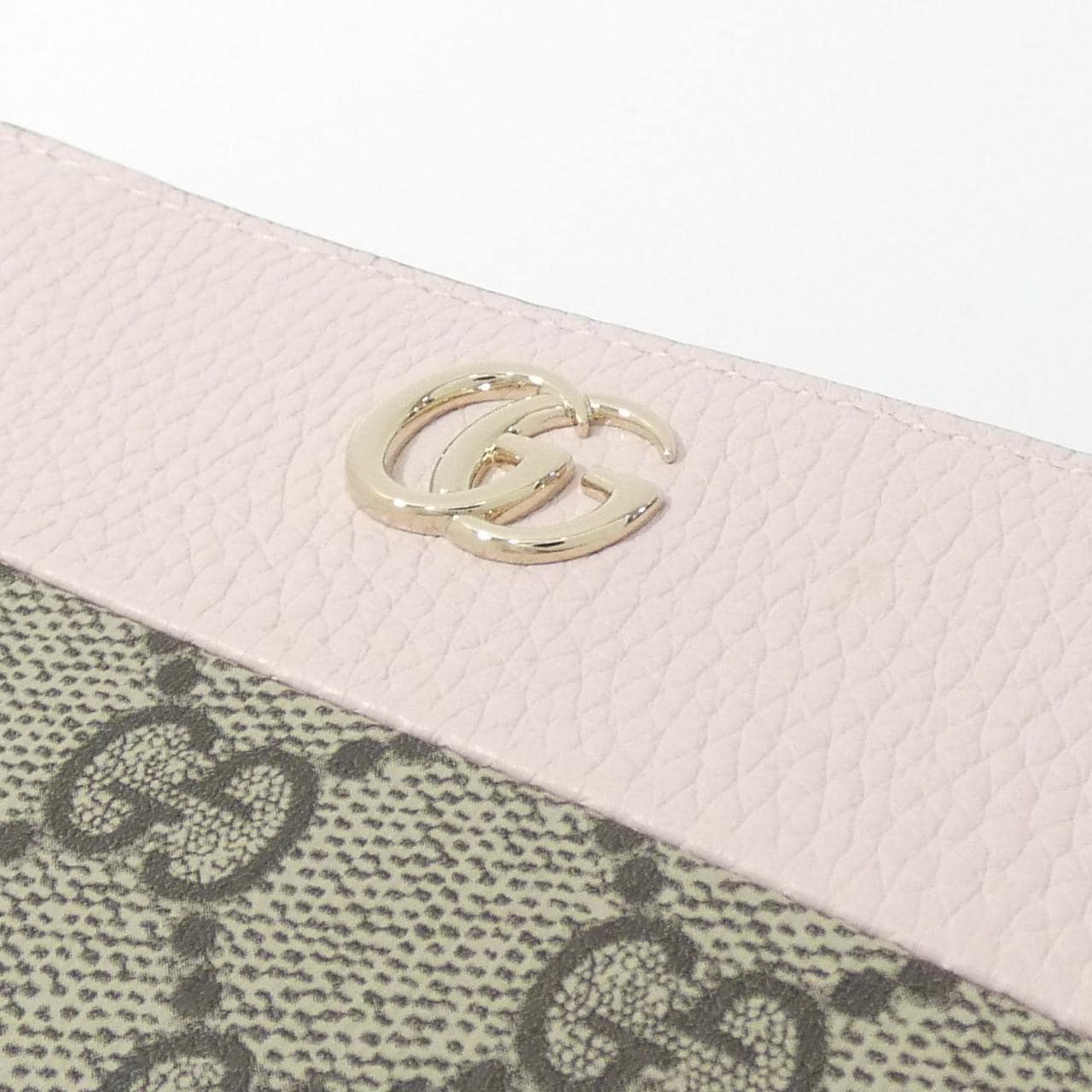 【未使用品】グッチ GG MARMONT 772738 AAFXM 財布
