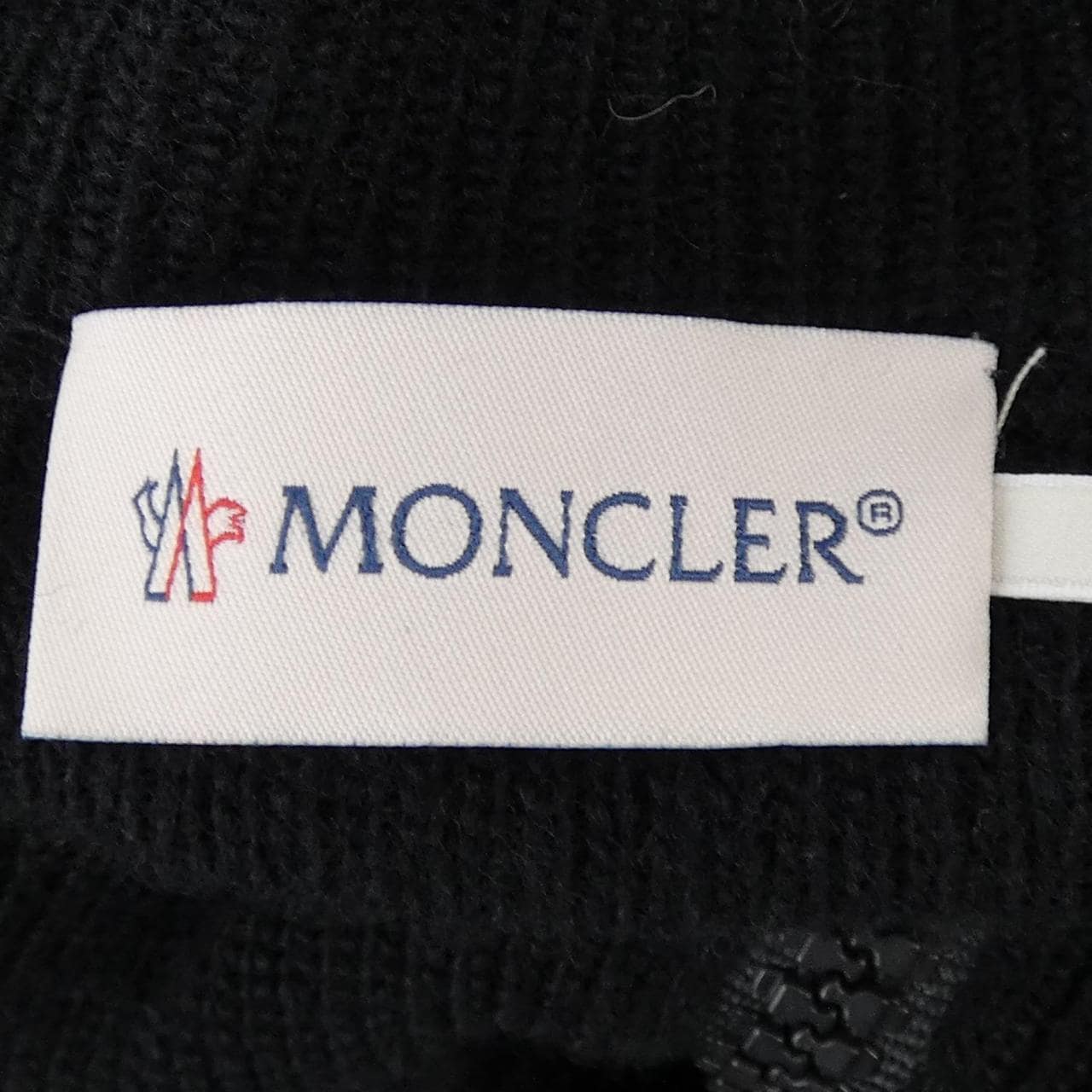 モンクレール MONCLER 20939B00010 ダウンジャケット