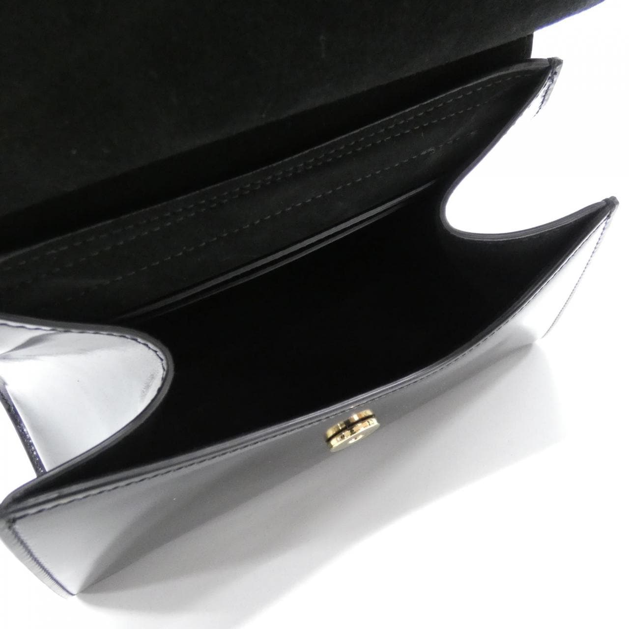 サルヴァトーレフェラガモ 21 8341 バッグ