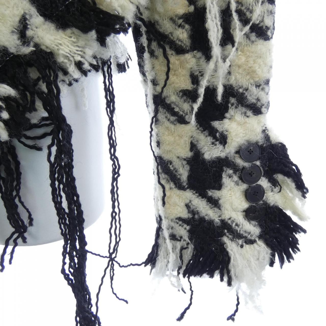 yuhan wang ジャケット