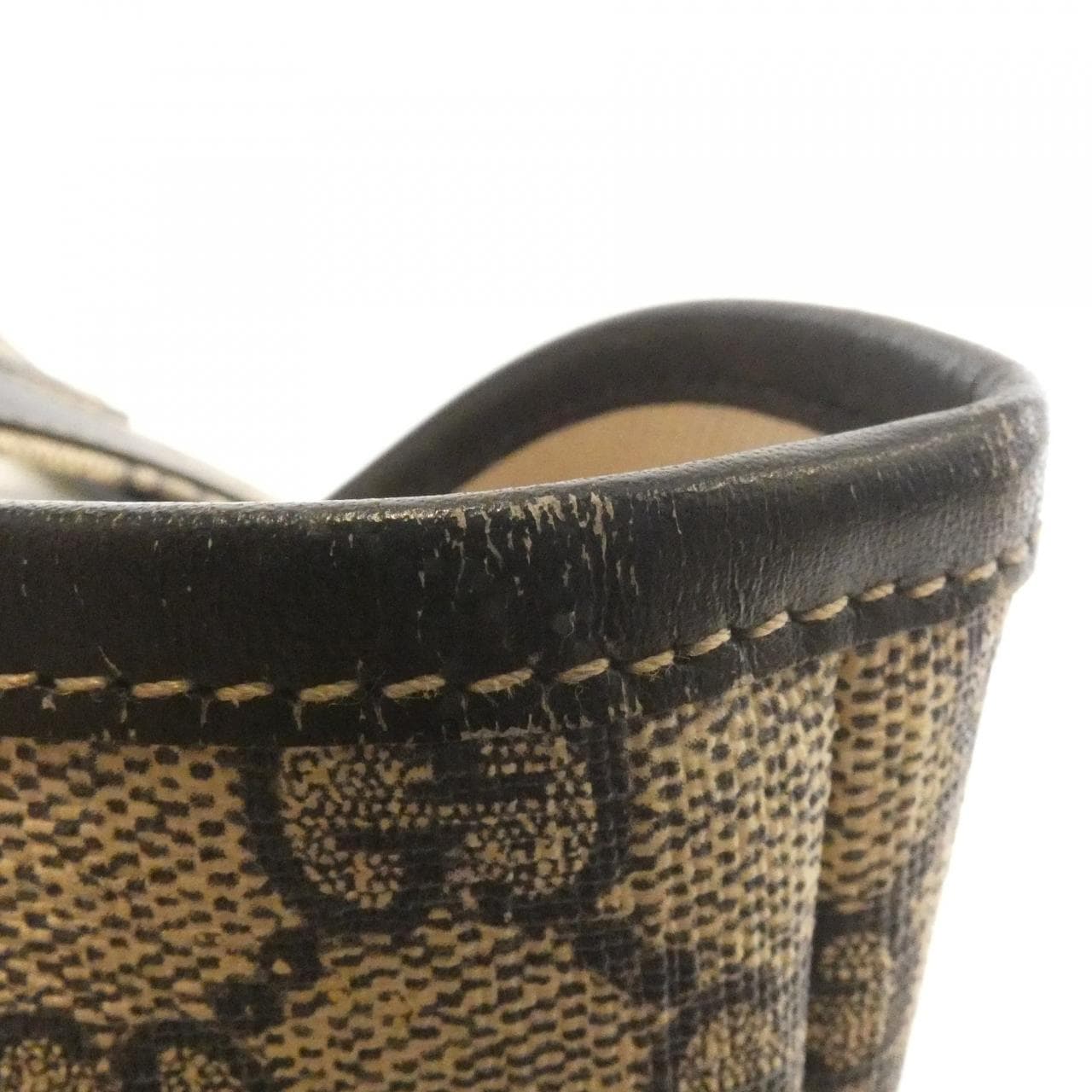 グッチ 211134 F2AFN バッグ