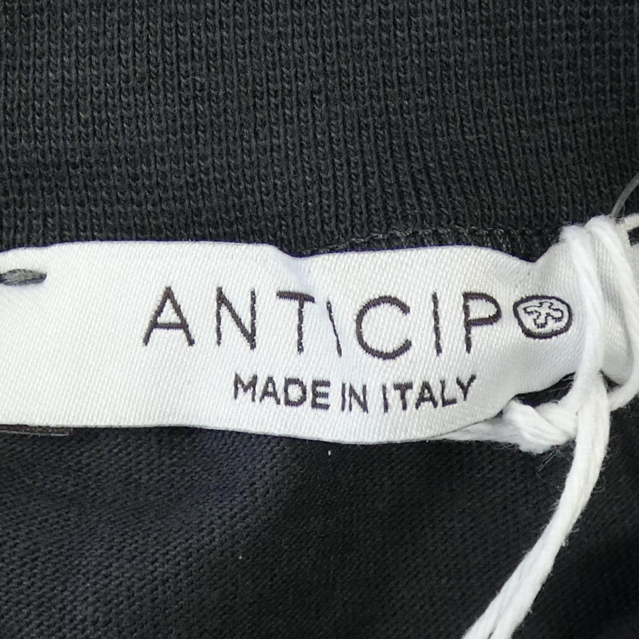 アンティーチポ ANTICIPO トップス