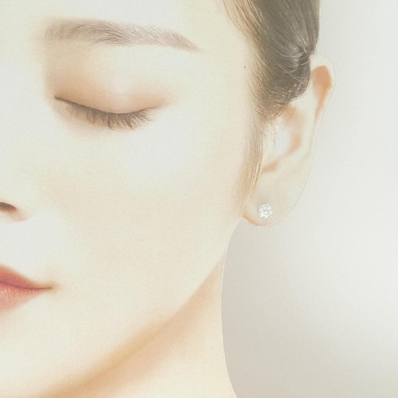 K14WG ソリティア ダイヤモンド ピアス