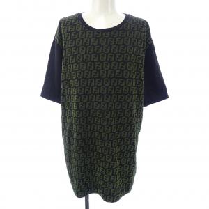 フェンディ FENDI FY0936 A870 Tシャツ