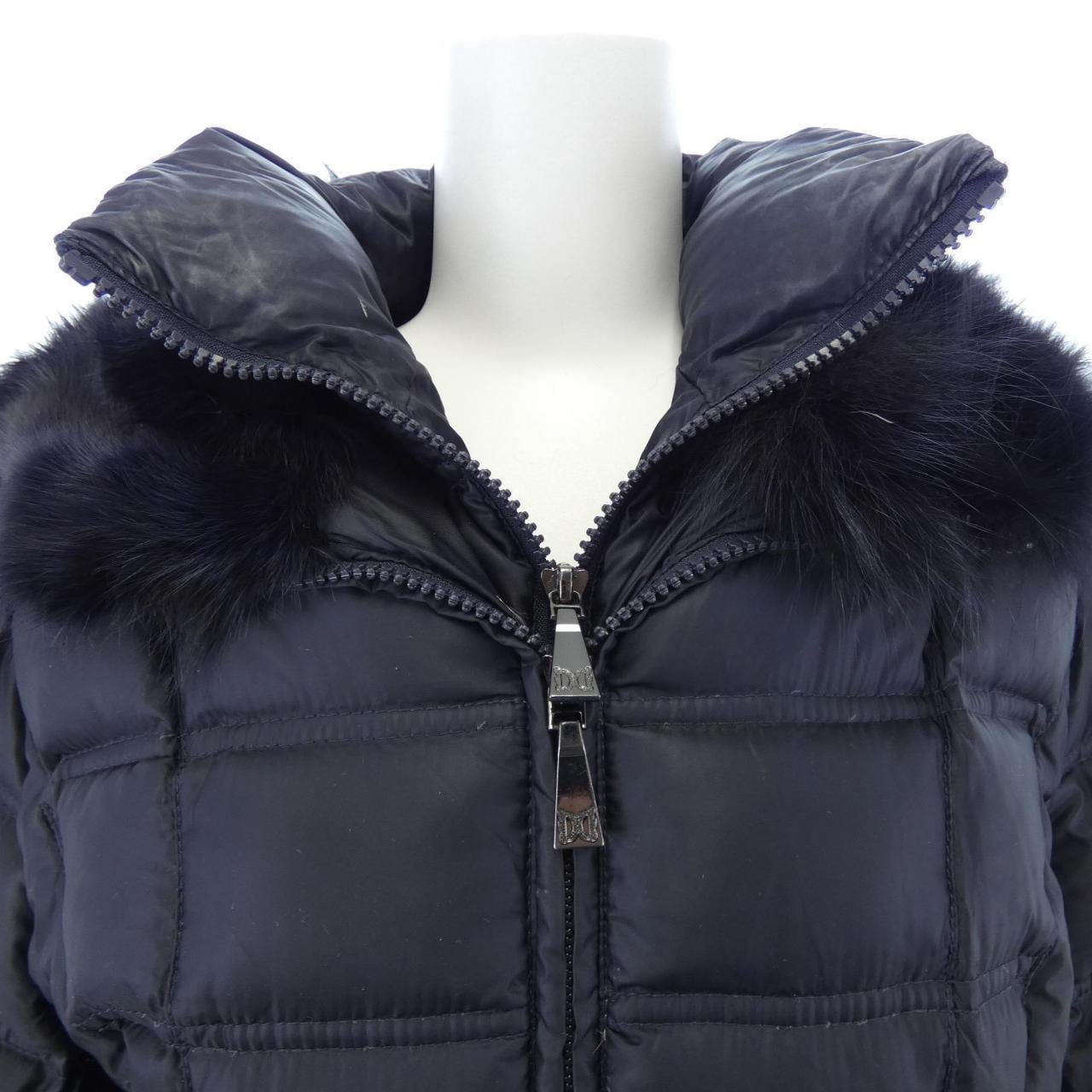 down levy ダウンコート