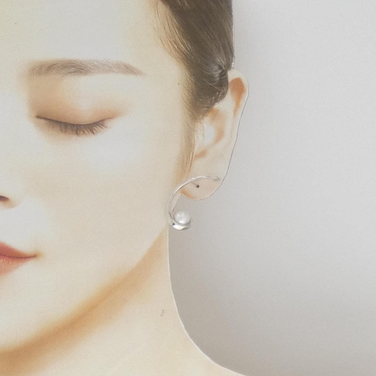 タサキ オーロラ ピアス 8.3mm