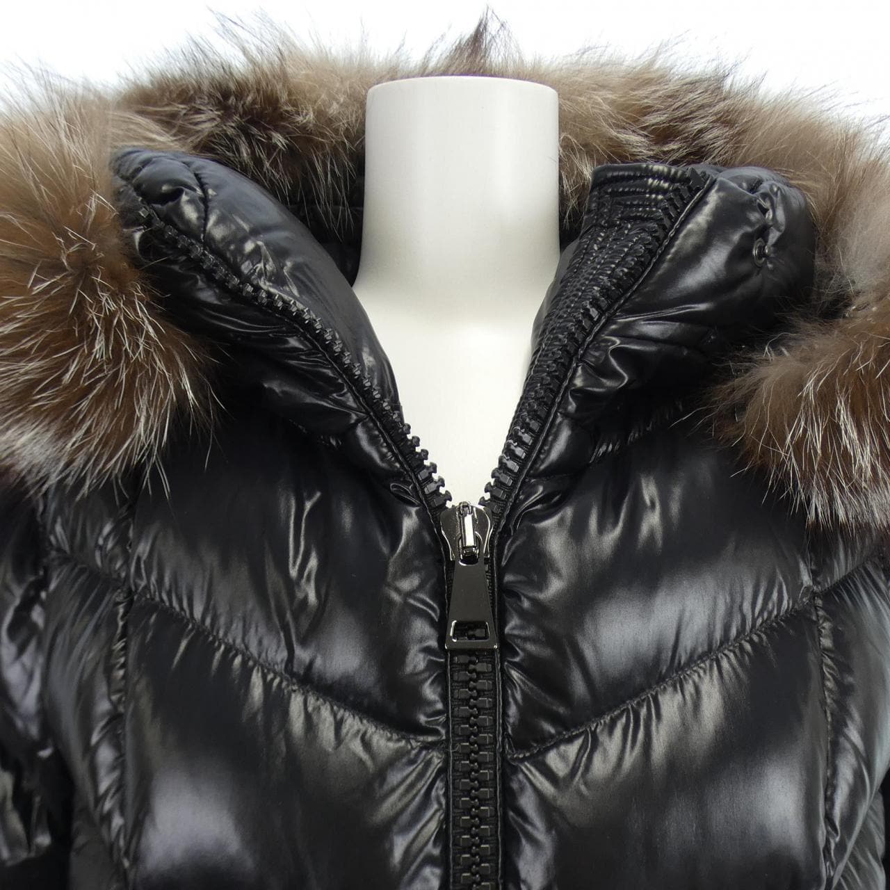 MONCLER MONCLER Down Coat