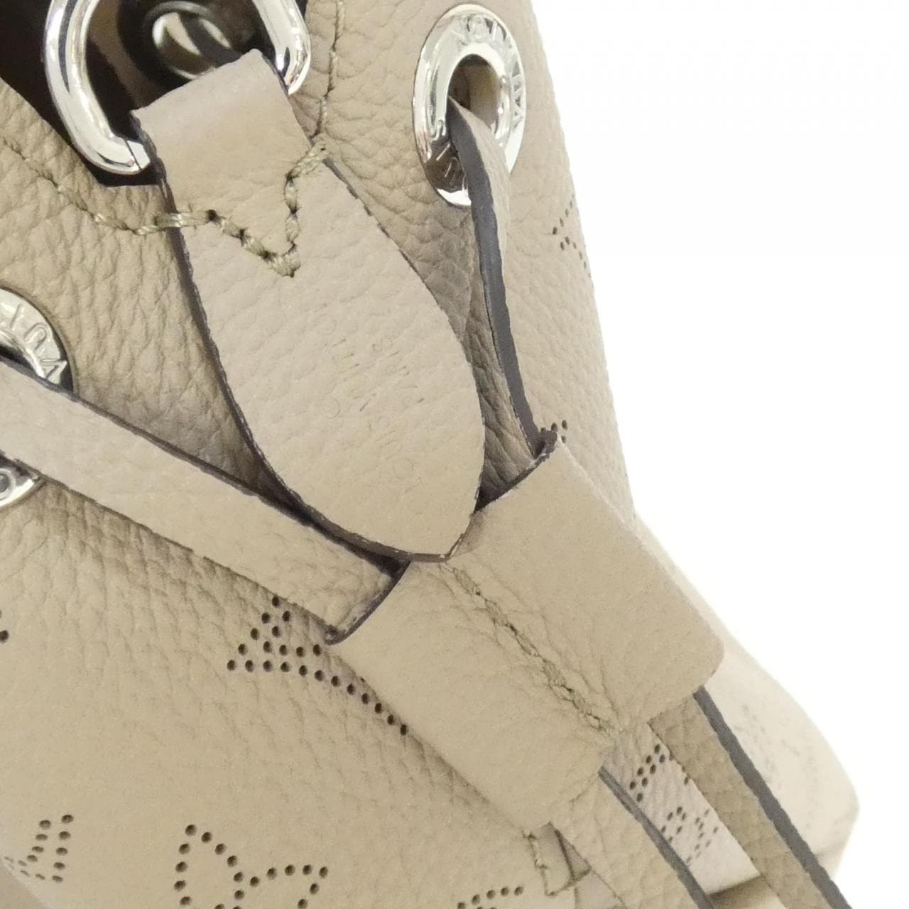 ルイヴィトン マヒナ ベラ M57201 ショルダーバッグ