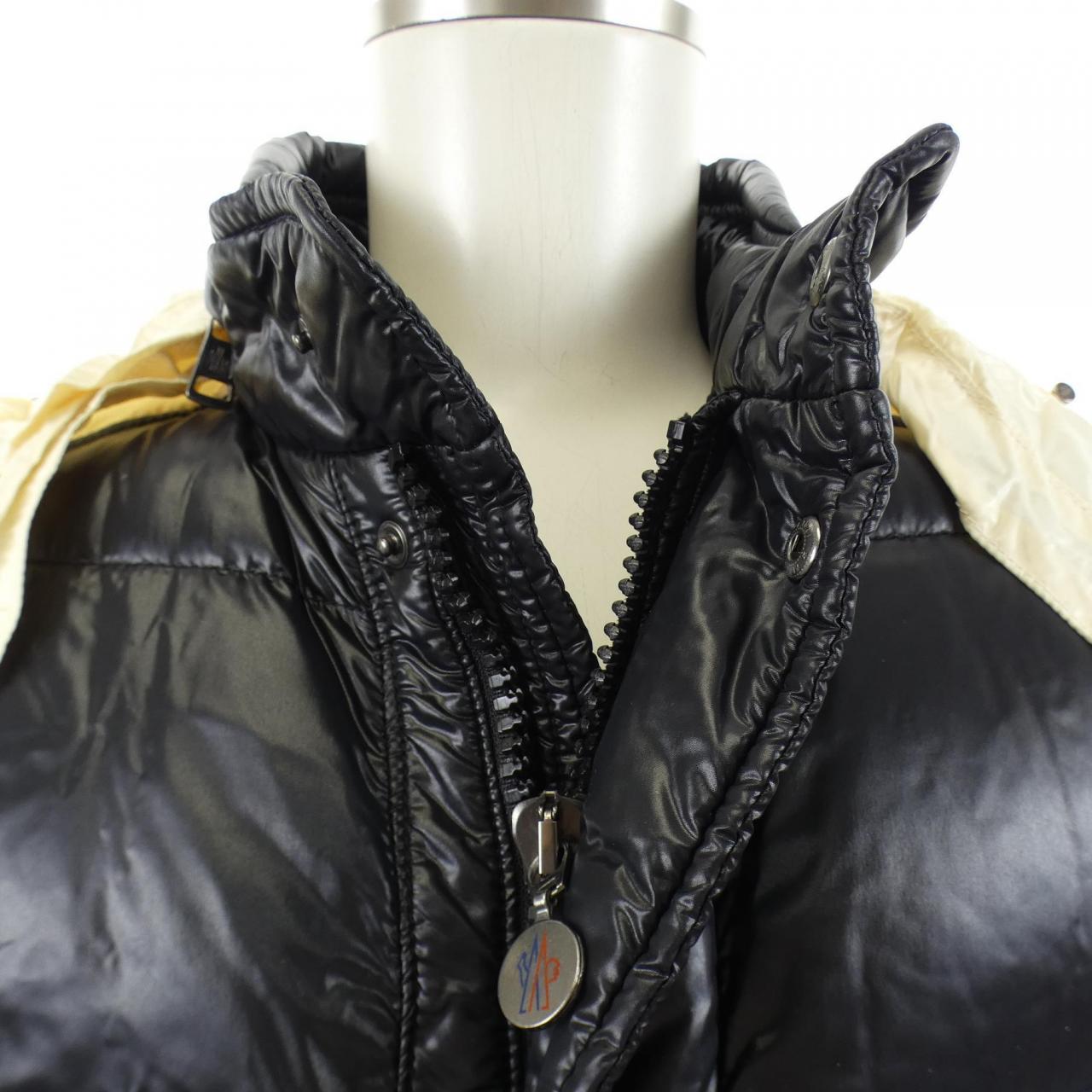 モンクレール MONCLER 40349/50 AUSTIN ダウンジャケット