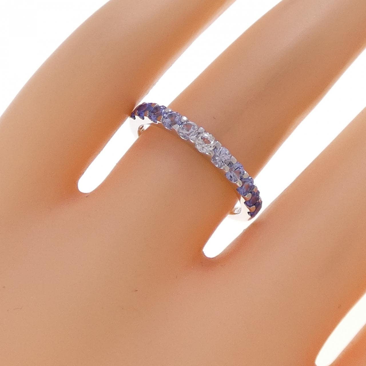 クレサンベール 合成サファイヤ リング 0.64CT