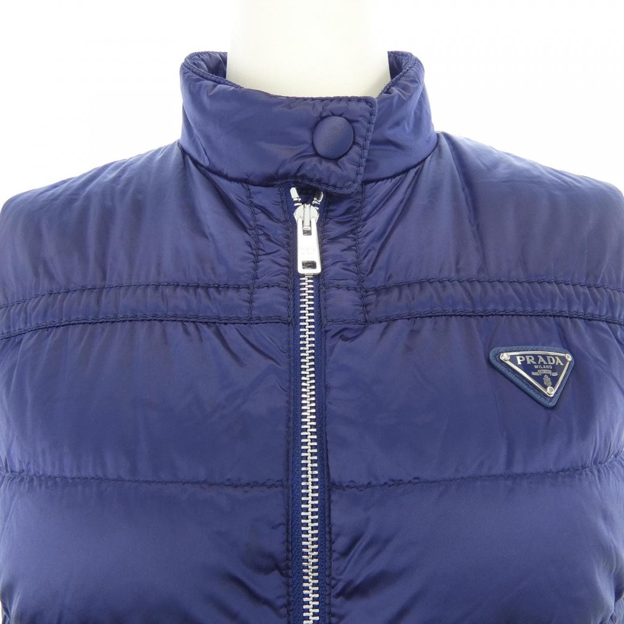 プラダ PRADA トライアングルロゴ 290830 R152 1DAB ダウンベスト