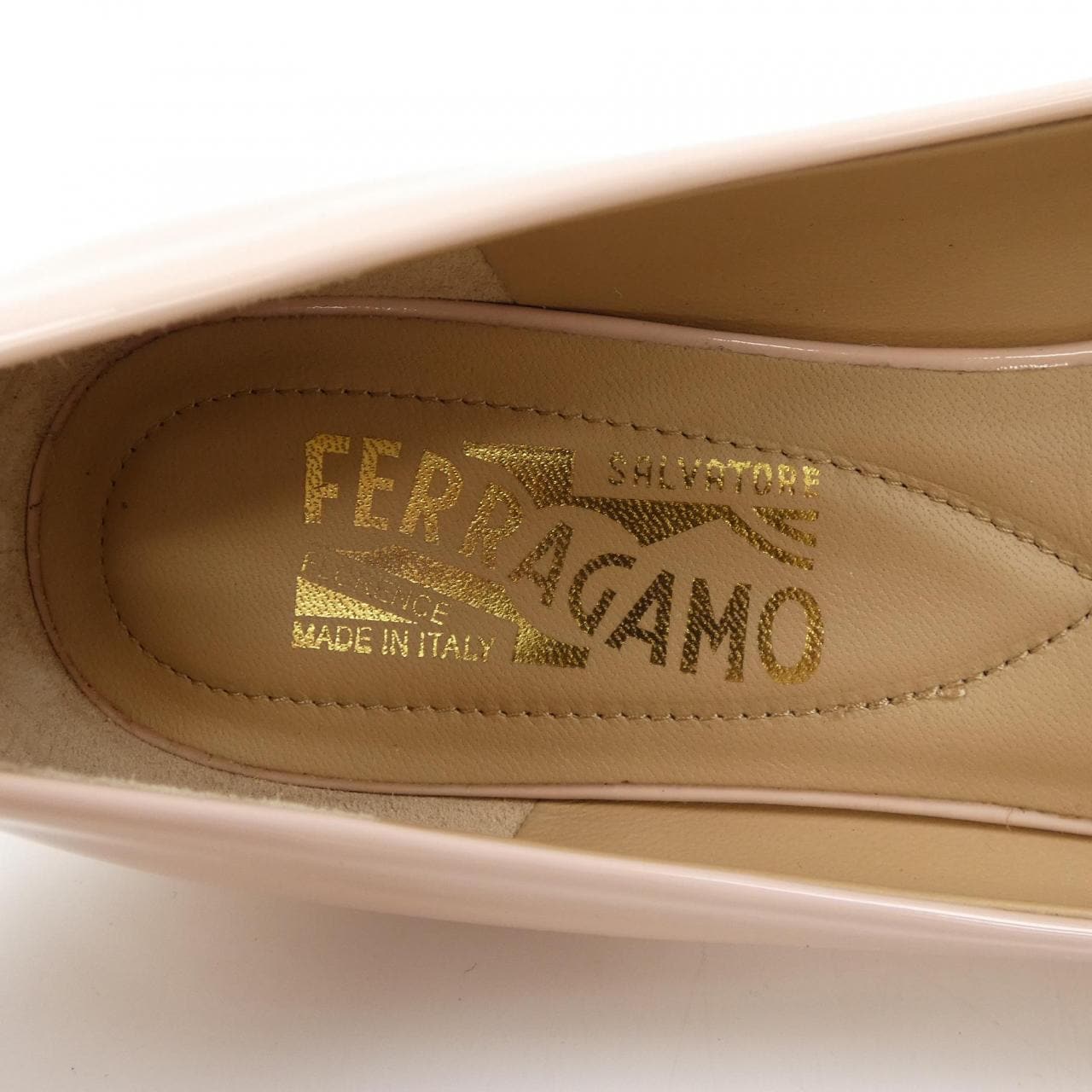 サルヴァトーレフェラガモ SALVATORE FERRAGAMO フラットシューズ