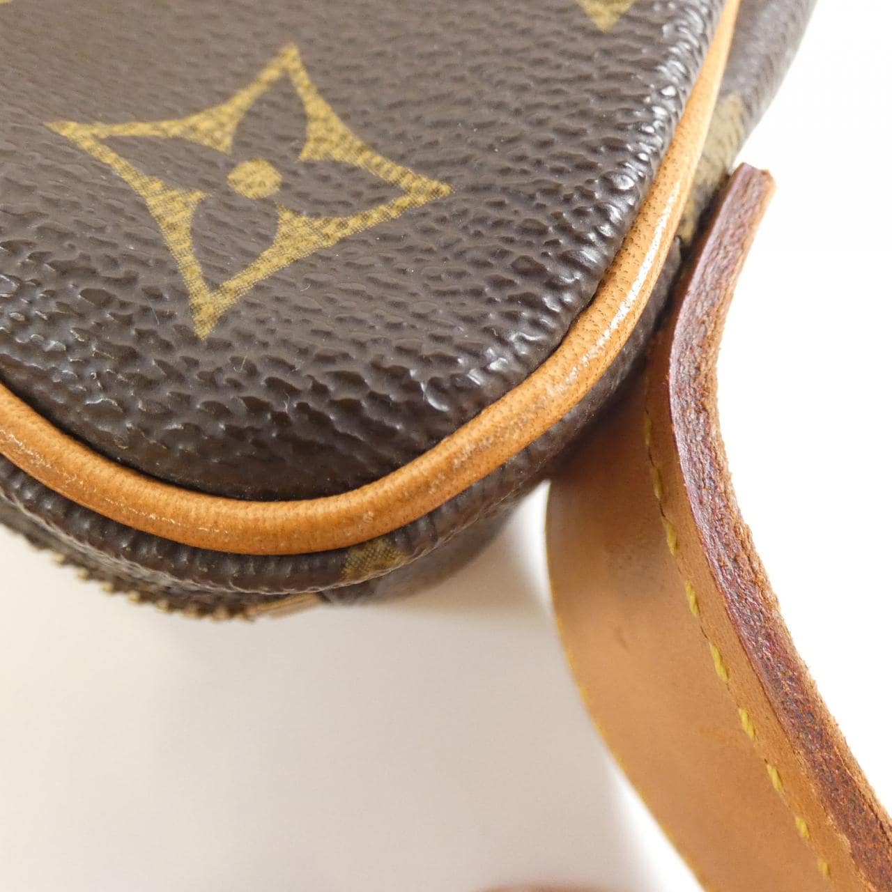LOUIS VUITTON Monogram Croissant MM M51512 单肩包