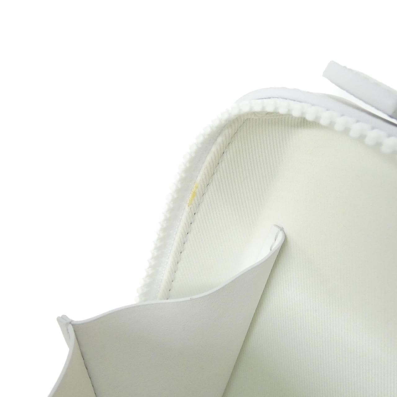 ルイヴィトン LVオーナメント ハンドル ソフト トランク M21833 ショルダーバッグ