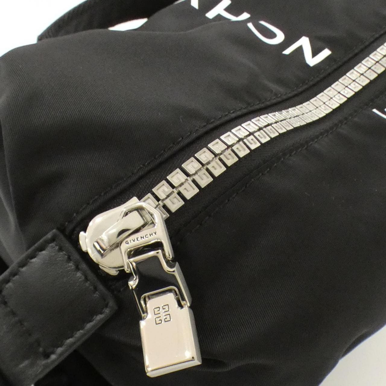 ジバンシー G-ZIP BUMBAG BKU038K1JE ショルダーバッグ