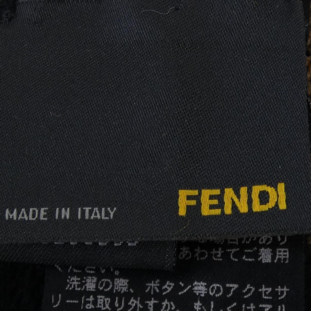 FENDI斗篷