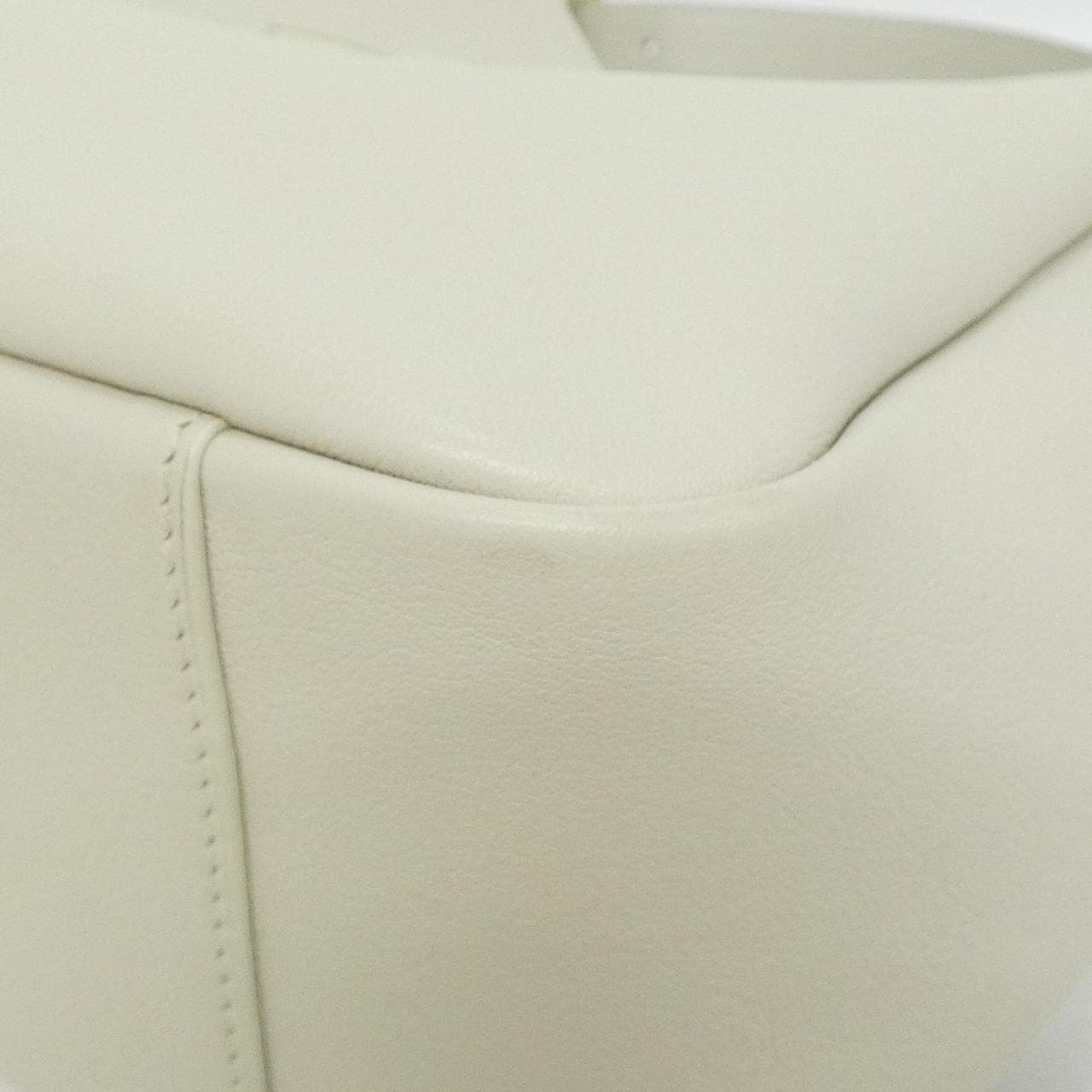 サンローラン LE 5 A 7 ソフト スモール 713938 AAAUQ ショルダーバッグ