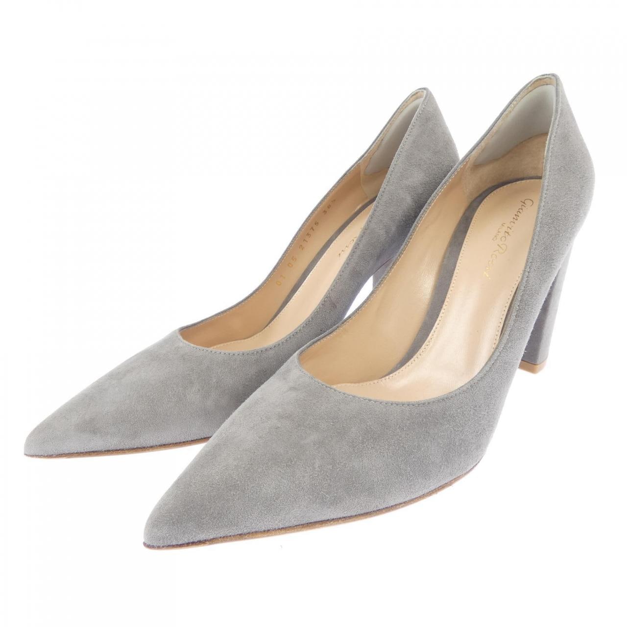 ジャンヴィトロッシ GIANVITO ROSSI パンプス