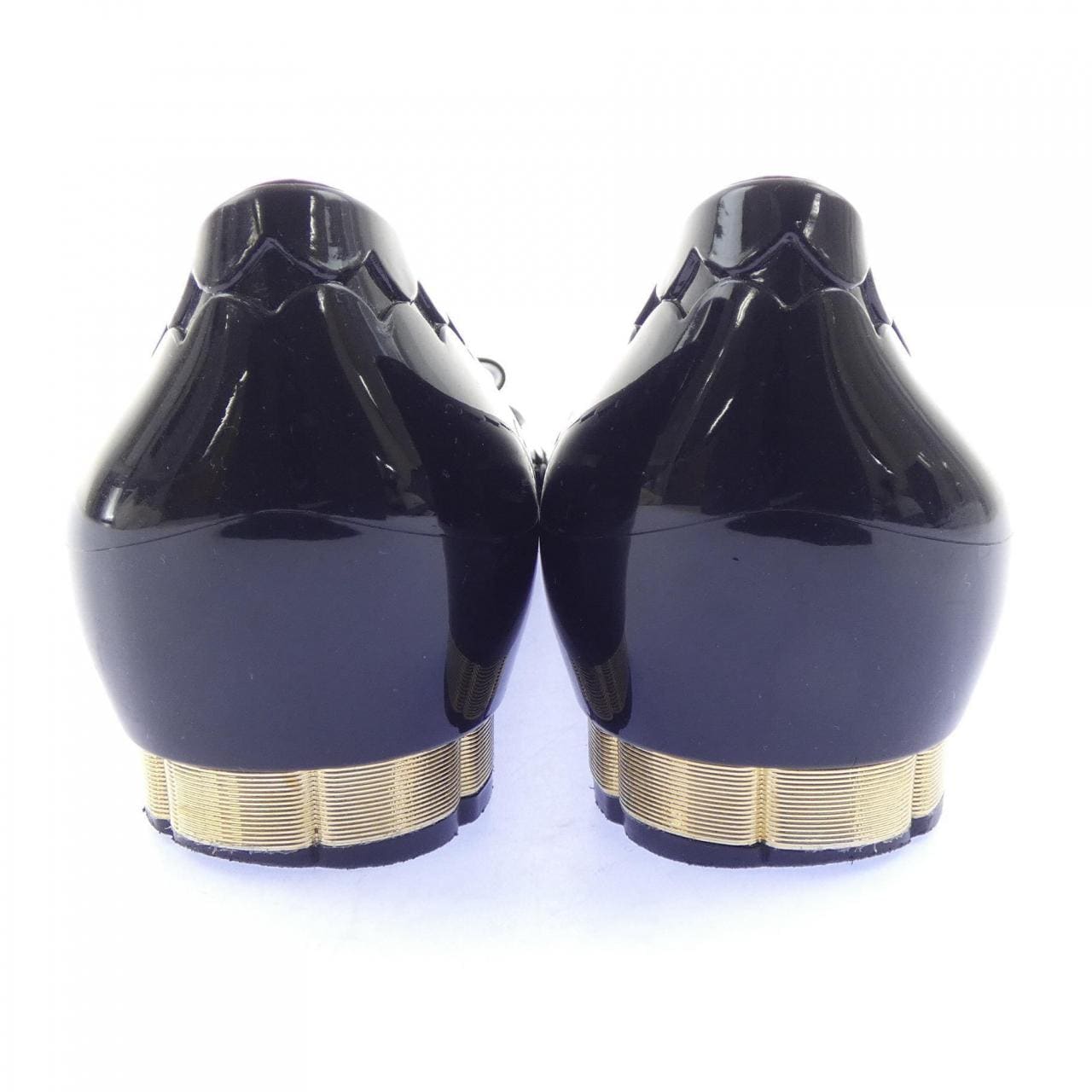 コメ兵｜サルヴァトーレフェラガモ SALVATORE FERRAGAMO フラット