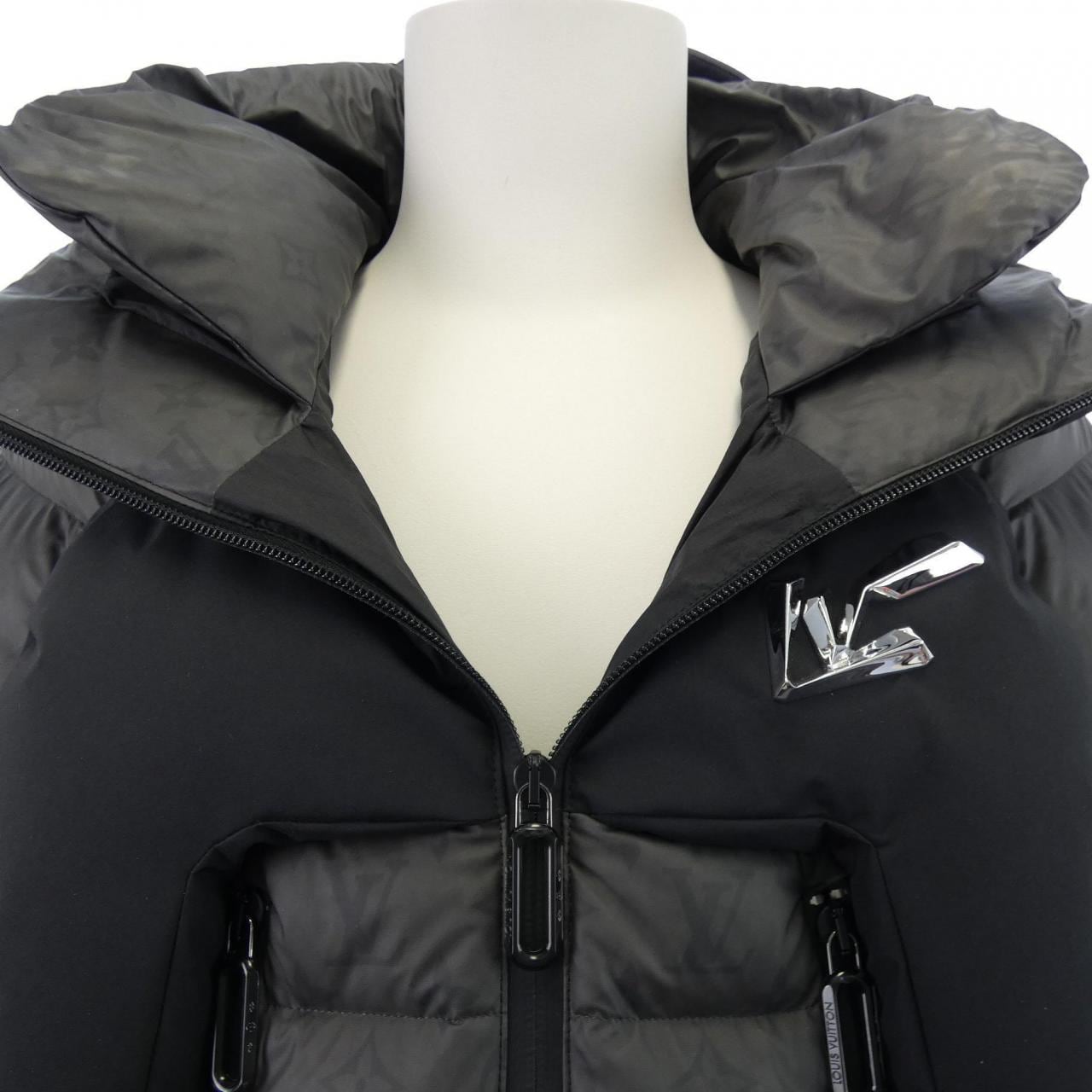 ルイヴィトン LOUIS VUITTON 2054ヒートリアクティブパファ HMB23FI64 ダウンジャケット