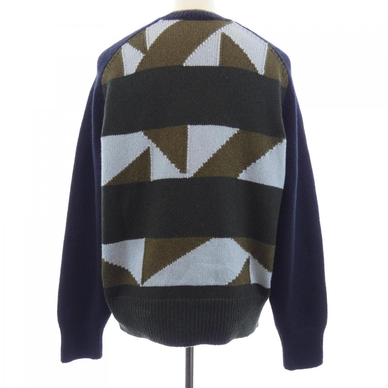 エルメス HERMES RAYURES TANGRAM *22-5710. ニット