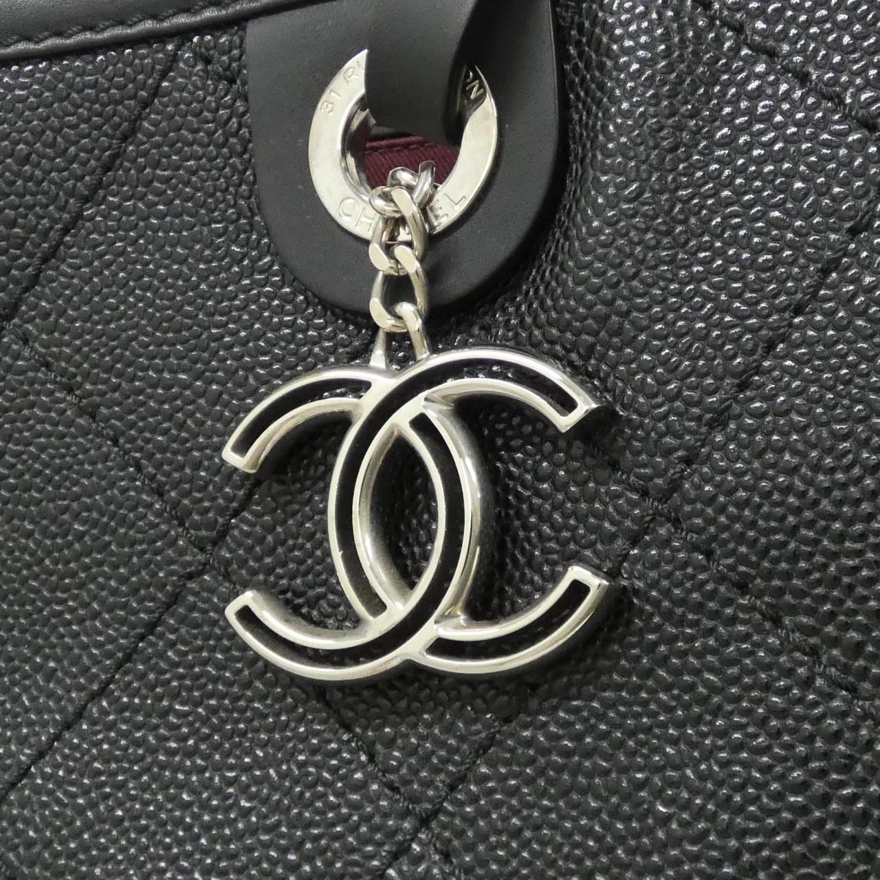 シャネル バッグ