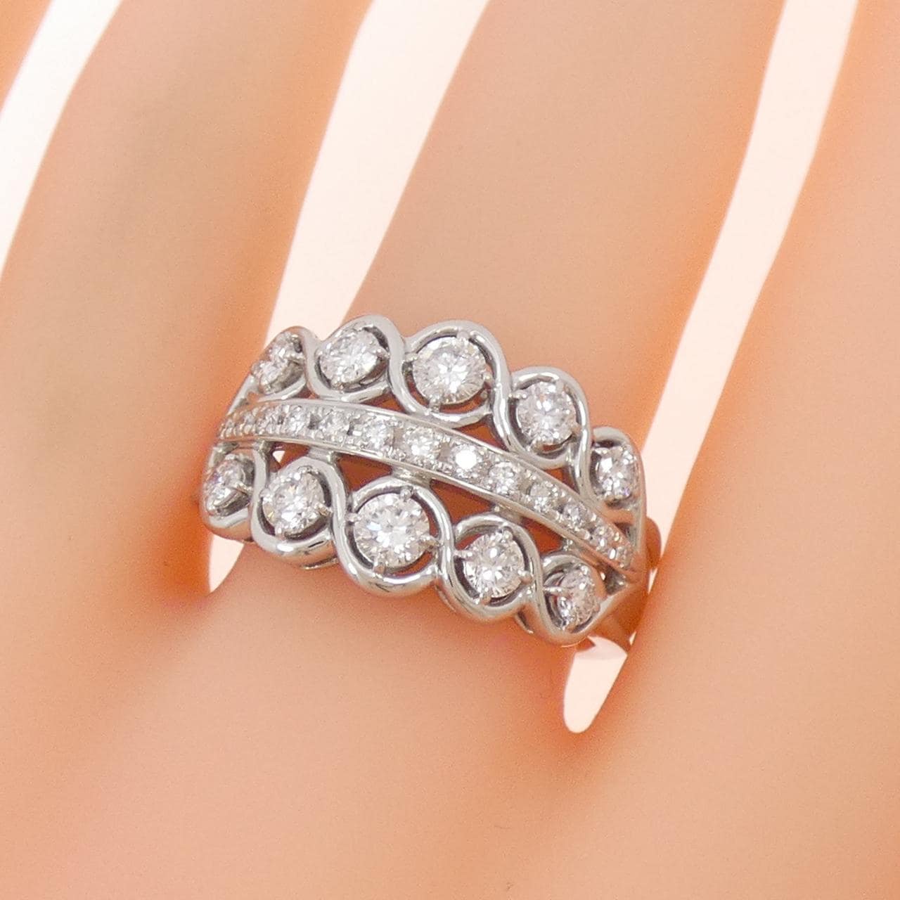 PT900 ダイヤモンド リング 1.01CT