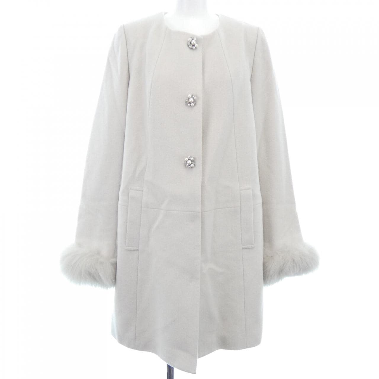 LAISSE PASSE coat