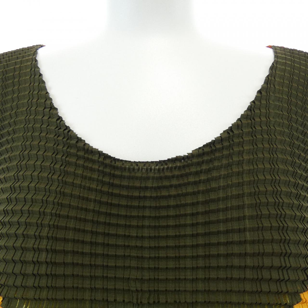 【ヴィンテージ】イッセイミヤケ ISSEY MIYAKE 2006 IM62FH601 トップス