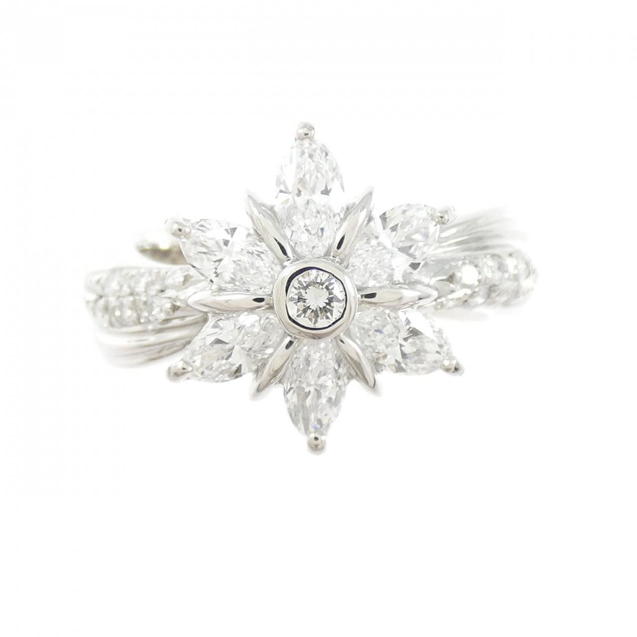PT900 フラワー ダイヤモンド リング 0.90CT