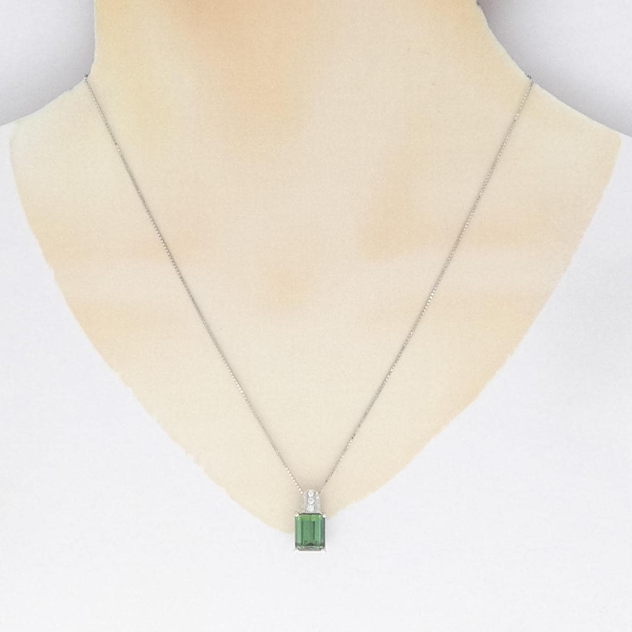 Tasaki Tourmaline Necklace 4.47CT