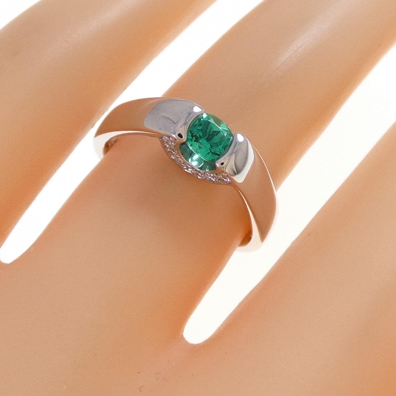 PT900 エメラルド リング 0.23CT