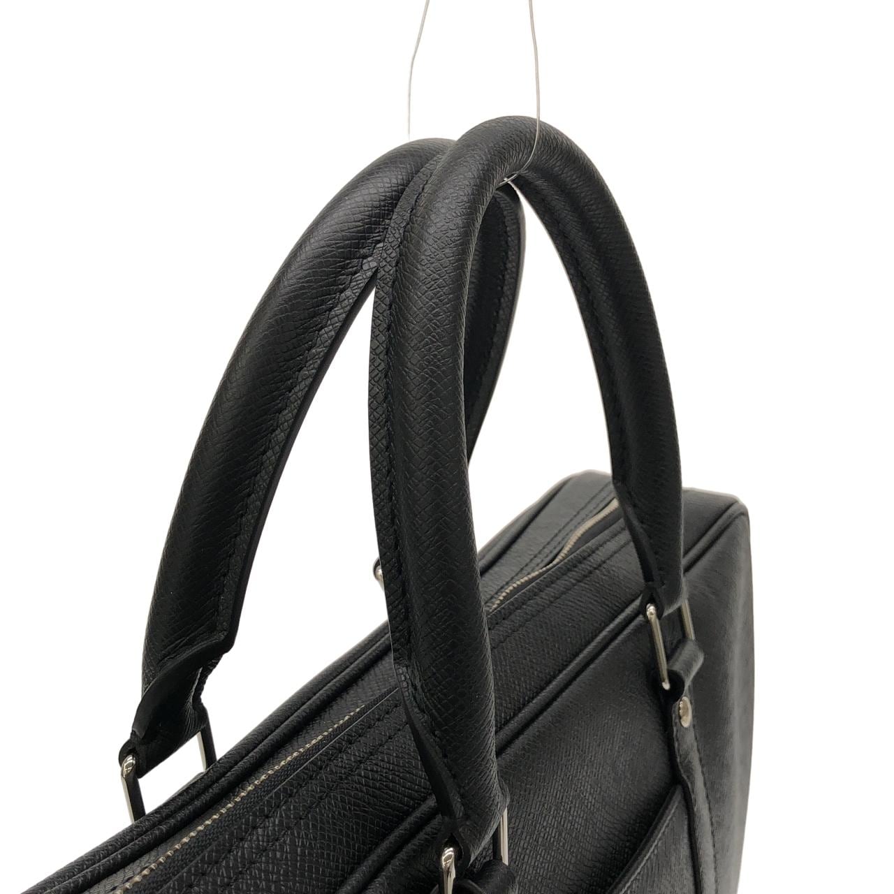 ルイヴィトン タイガ ポルト ドキュマン ヴォワヤージュ M30925 バッグ