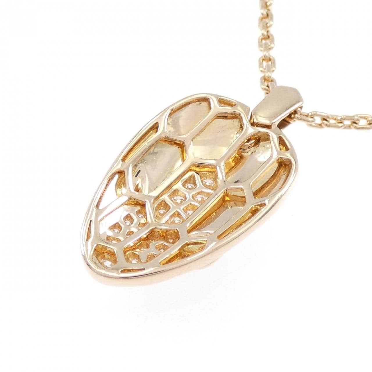 ブルガリ セルペンティ ネックレス