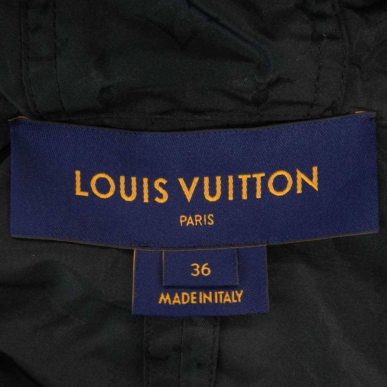 ルイヴィトン LOUIS VUITTON スリーブレスパーカケープ FMOW82FLX コート