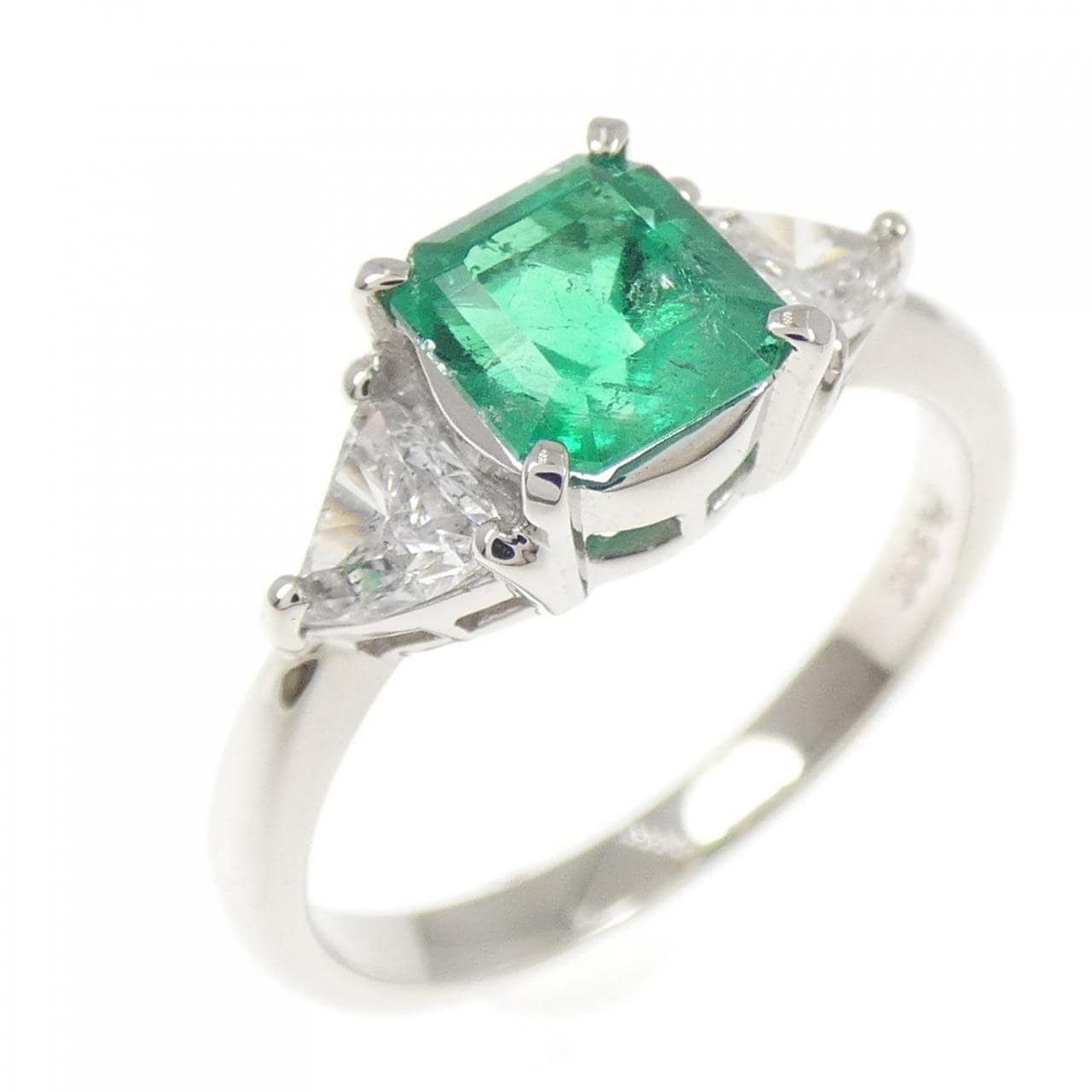 PT900 エメラルド リング 0.85CT