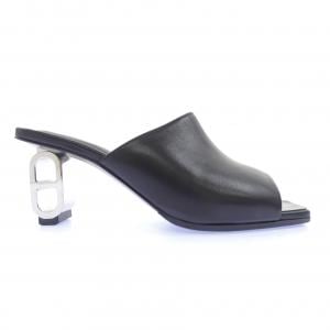 エルメス HERMES アイコニック ICONIQUE シェーヌダンクル 241082Z サンダル