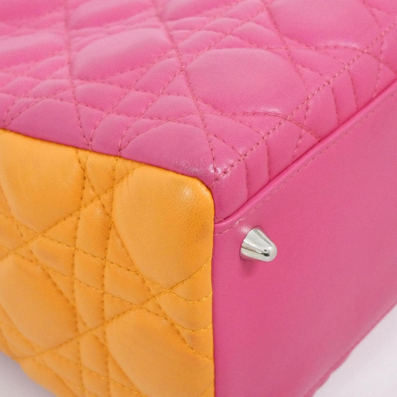 クリスチャンディオール レディ ディオール ミディアム M0550PTRI バッグ