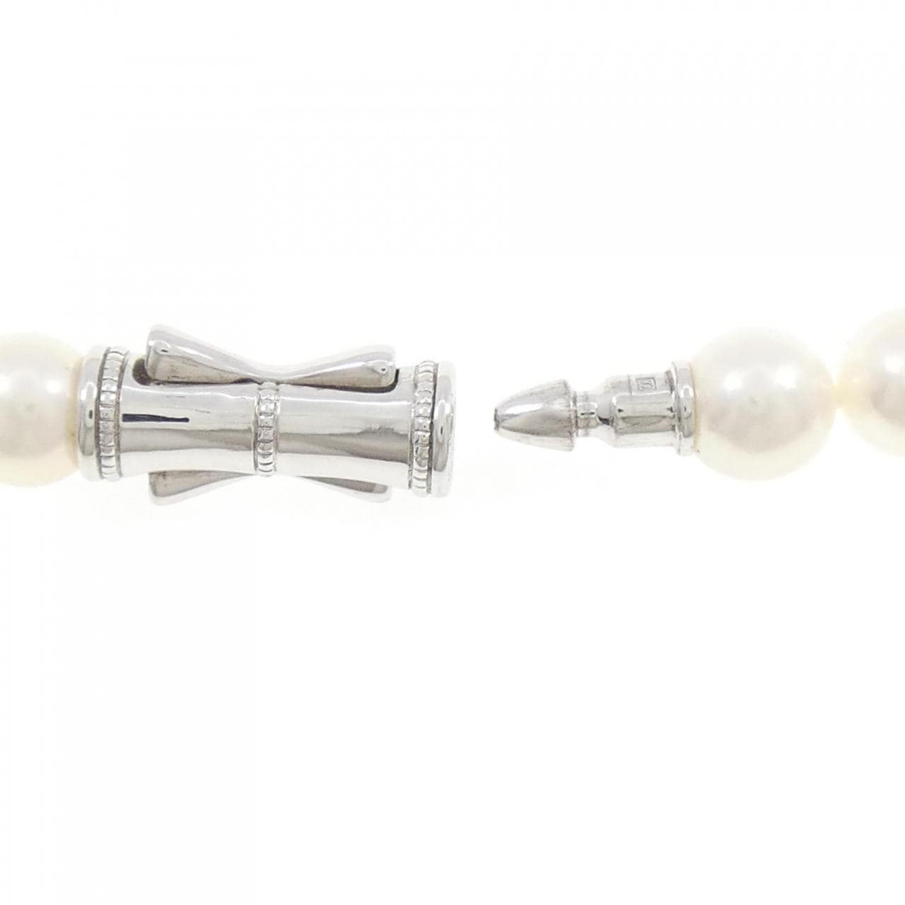 Tasaki Akoya pearl necklace 7.5-8mm