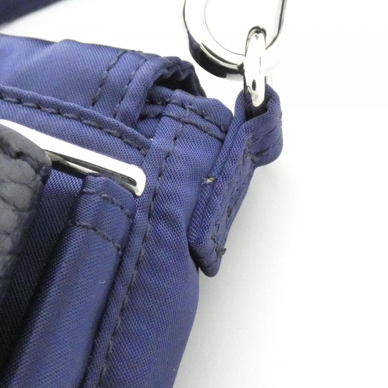 フェンディ バゲット フォン ケース 7AS138 ALW6